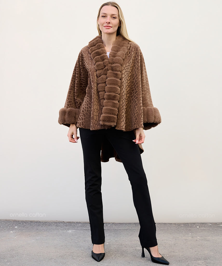 Ornella Cozy Cape