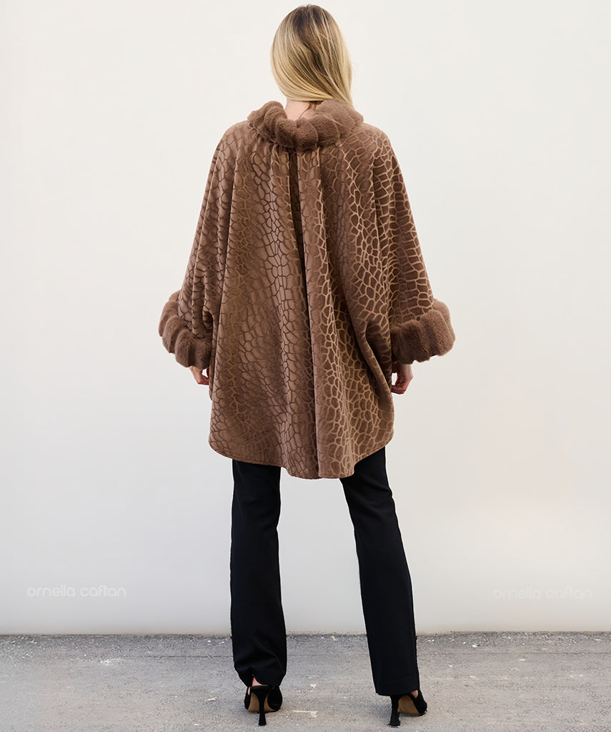 Ornella Cozy Cape